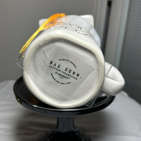 Rae Dunn 2023 graduate coffee/tea mug - Picture 6 of 6